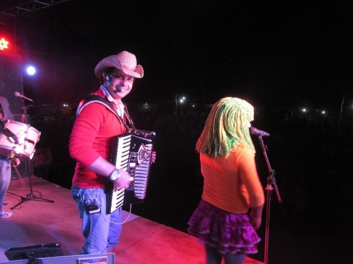 Banda XENHENHEM Encerra os Festejos de Tamboril com Seus Melhores Sucessos - Imagem 4