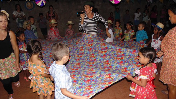 Escolinha Tia Loura realizou Arraia com crianças  - Imagem 10