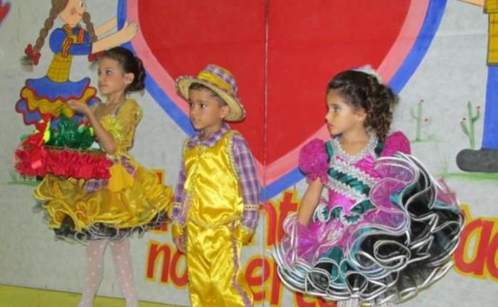 Resumo do 1º dia do XIX festival junino da cidade de N. S. dos Remédios - Imagem 2