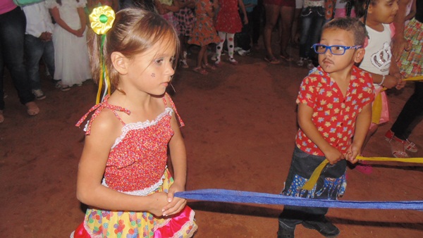 Escolinha Tia Loura realizou Arraia com crianças  - Imagem 7