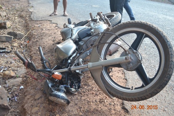 Colisão entre motos deixa dois jovens e  uma criança gravemente feridos em Boa HoraI - Imagem 1