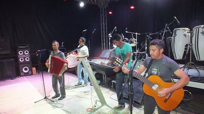 Tá bombando o 29º Festejos Juninos do bairro Codó em Dom Expedito Lopes - Imagem 8