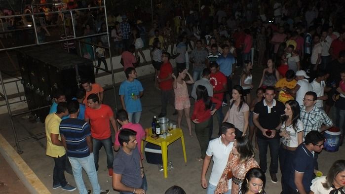 Tá bombando o 29º Festejos Juninos do bairro Codó em Dom Expedito Lopes - Imagem 37