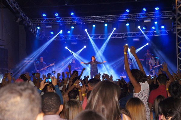 Um show que marco o extremo sul do Piauí  - Imagem 136