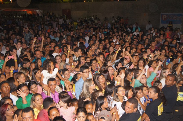 Um show que marco o extremo sul do Piauí  - Imagem 28