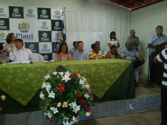 Prefeito Zé Resende esteve presente na Visita do Governador Wellington Dias em Cabeceiras e Barras. - Imagem 5