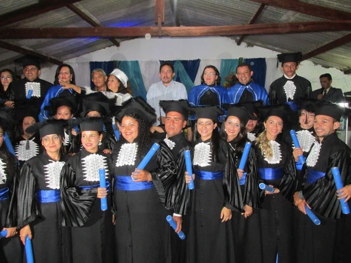 Confira a entrega de Canudos na Formatura da Turma de Pedagogia em Agricolândia - Imagem 33