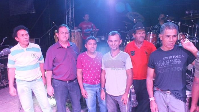 Centenas de pessoas prestigiaram   o  segundo dia dos  festejos do bairro Codó em Dom Expedito Lopes - Imagem 70