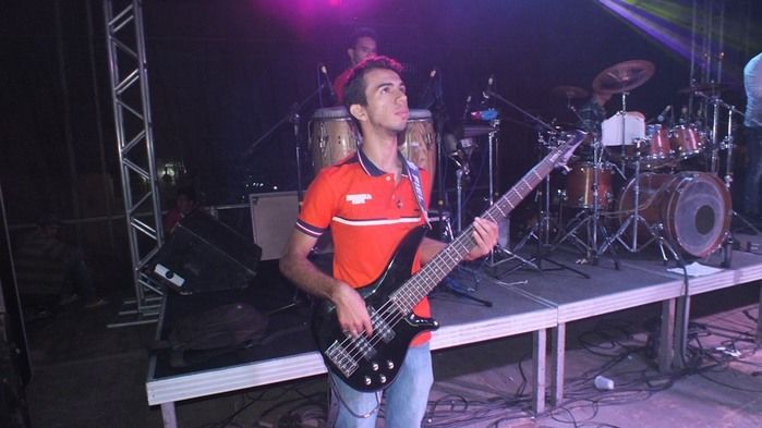 Centenas de pessoas prestigiaram   o  segundo dia dos  festejos do bairro Codó em Dom Expedito Lopes - Imagem 96