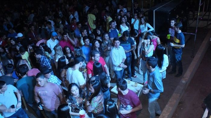 Centenas de pessoas prestigiaram   o  segundo dia dos  festejos do bairro Codó em Dom Expedito Lopes - Imagem 101