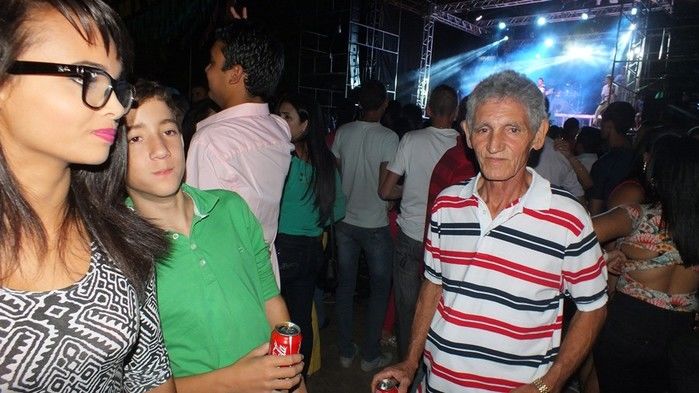 Centenas de pessoas prestigiaram   o  segundo dia dos  festejos do bairro Codó em Dom Expedito Lopes - Imagem 121