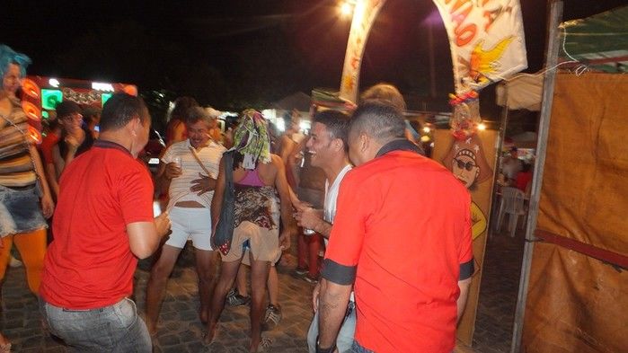Centenas de pessoas prestigiaram   o  segundo dia dos  festejos do bairro Codó em Dom Expedito Lopes - Imagem 35