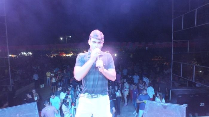 Centenas de pessoas prestigiaram   o  segundo dia dos  festejos do bairro Codó em Dom Expedito Lopes - Imagem 77