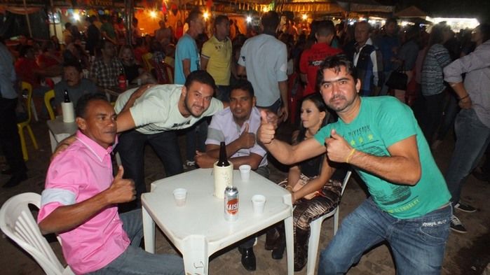 Centenas de pessoas prestigiaram   o  segundo dia dos  festejos do bairro Codó em Dom Expedito Lopes - Imagem 66