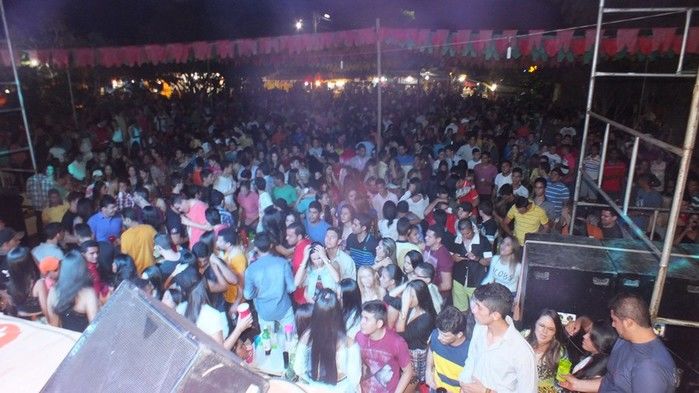 Centenas de pessoas prestigiaram   o  segundo dia dos  festejos do bairro Codó em Dom Expedito Lopes - Imagem 150