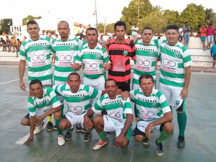 Vereador Zé de Caindinha idealiza e executa projeto de futsal / veteranos para homenagear ex-atletas - Imagem 10