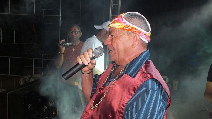 'Muita animação', na última noite de shows do São João do bairro Codó em Dom Expedito Lopes - Imagem 37