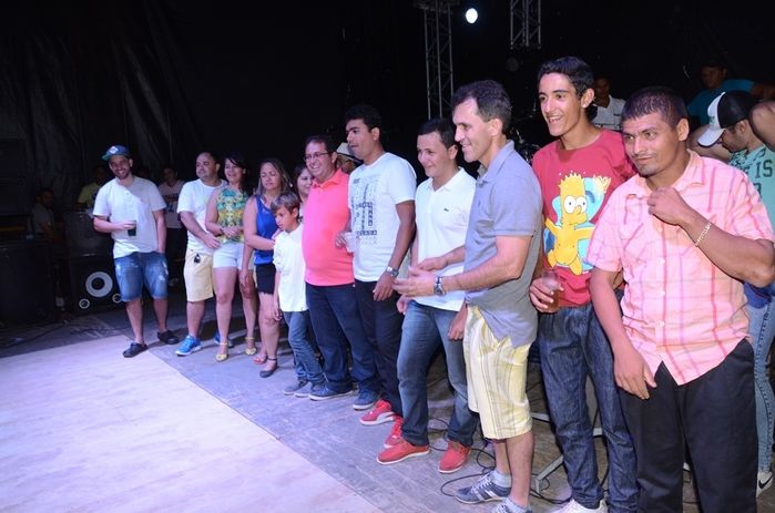 'Muita animação', na última noite de shows do São João do bairro Codó em Dom Expedito Lopes - Imagem 26