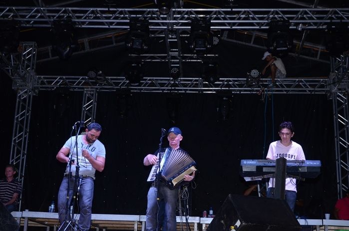 'Muita animação', na última noite de shows do São João do bairro Codó em Dom Expedito Lopes - Imagem 35