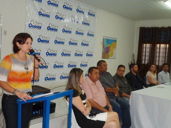 Solenidade de posse de concursados em Saúde e Assistência Social acontece em Oeiras - Imagem 1