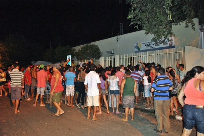 Ambulância do SAMU é alvejada durante assalto em Cocal - Imagem 3