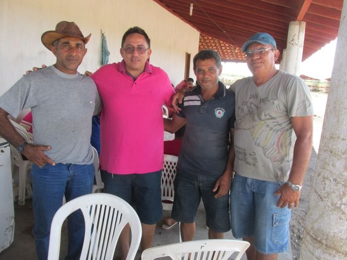 Prefeito Walter Alencar Reuniu Amigos e políticos em sua Fazenda   - Imagem 6