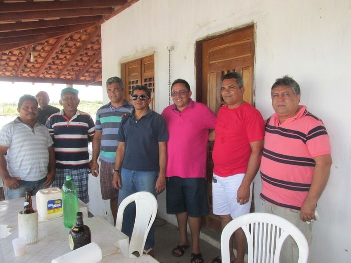 Prefeito Walter Alencar Reuniu Amigos e políticos em sua Fazenda   - Imagem 1