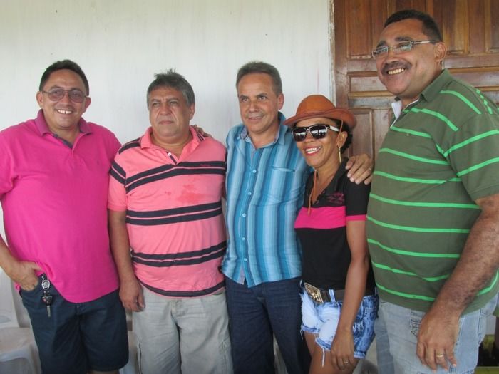 Prefeito Walter Alencar Reuniu Amigos e políticos em sua Fazenda   - Imagem 10
