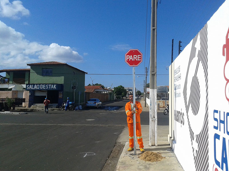 Oeiras recebe nova sinalização de trânsito