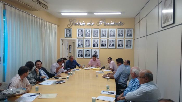 O prefeito Zé Resende participa de reunião na APPM - Imagem 8