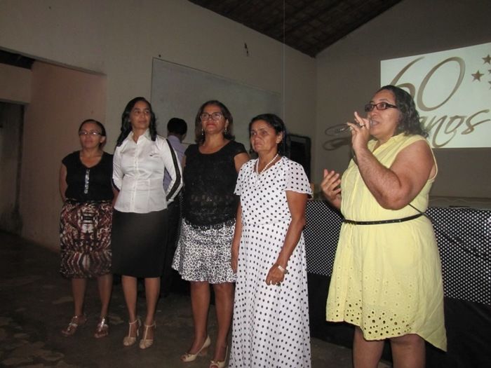 Professora Marinês Miranda comemora 60 anos com uma linda festa  - Imagem 17