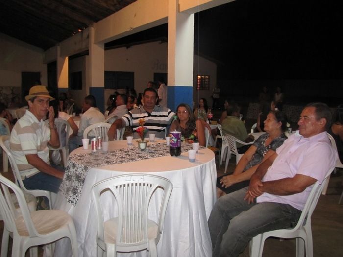 Professora Marinês Miranda comemora 60 anos com uma linda festa  - Imagem 12