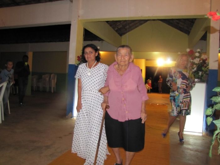 Professora Marinês Miranda comemora 60 anos com uma linda festa  - Imagem 16