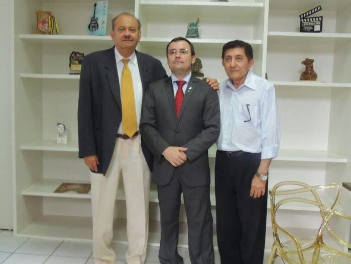 Prefeito Dr.Zé Maria Visitou o Novo Secretário de Cultura Estadual - Imagem 3