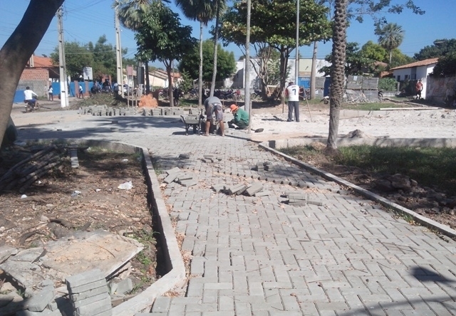 Prefeitura de Barras recupera a Praça Lucílio de Albuquerque - Imagem 5