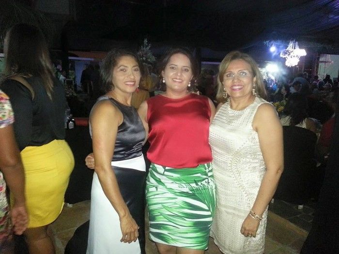 Festa das Rosas movimentou noite de sexta em Barras - Imagem 23