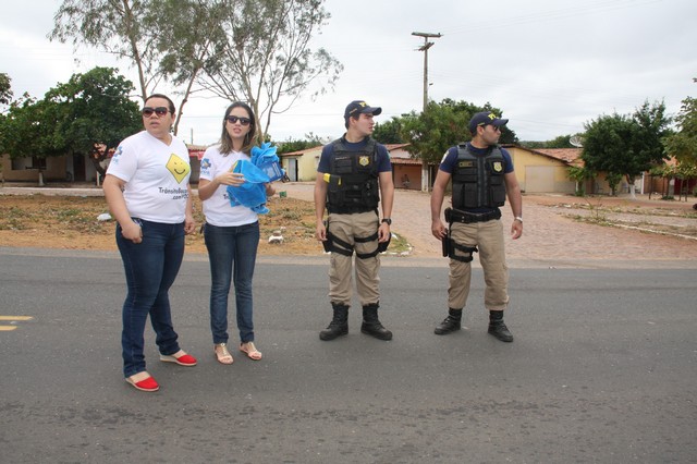 Secretaria Municipal de Saúde Promoveu a Campanha Viva no Trânsito - Imagem 6