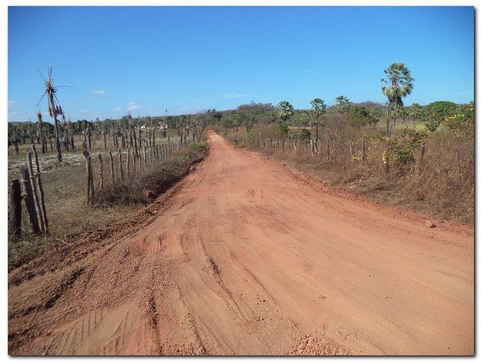 Prefeitura de Inhuma recupera estradas vicinais do município - Imagem 1