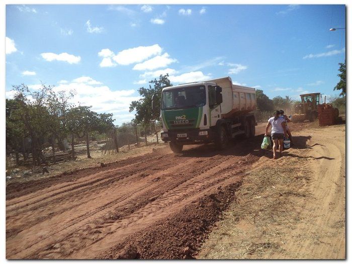 Prefeitura de Inhuma recupera estradas vicinais do município - Imagem 7