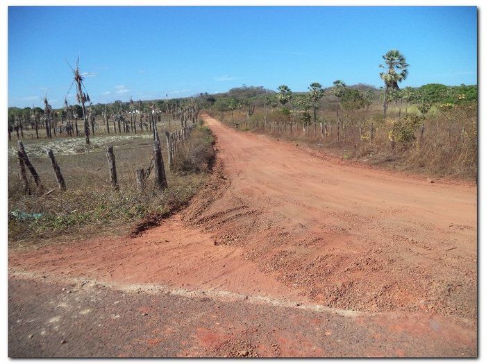 Prefeitura de Inhuma recupera estradas vicinais do município - Imagem 2