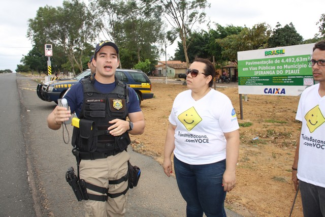Secretaria Municipal de Saúde Promoveu a Campanha Viva no Trânsito - Imagem 20