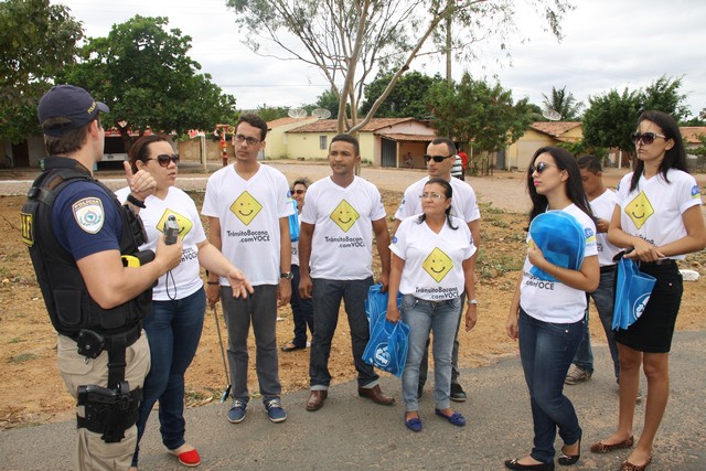Secretaria Municipal de Saúde Promoveu a Campanha Viva no Trânsito - Imagem 21