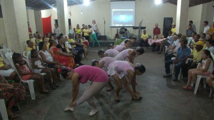 Dom Expedito Lopes, fez festa para homenagear o grupo da melhor idade de Paquetá-PI - Imagem 92