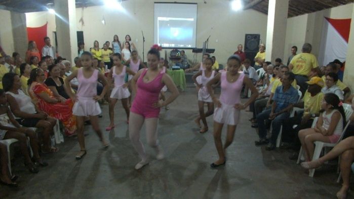 Dom Expedito Lopes, fez festa para homenagear o grupo da melhor idade de Paquetá-PI - Imagem 79