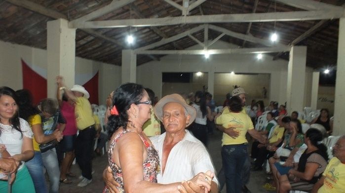 Dom Expedito Lopes, fez festa para homenagear o grupo da melhor idade de Paquetá-PI - Imagem 165