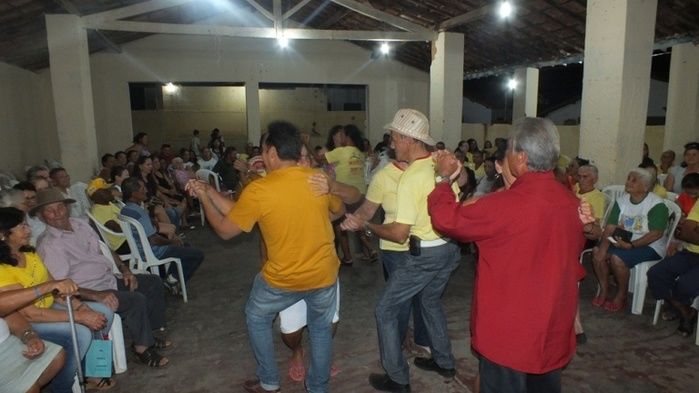 Dom Expedito Lopes, fez festa para homenagear o grupo da melhor idade de Paquetá-PI - Imagem 122