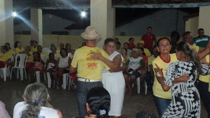 Dom Expedito Lopes, fez festa para homenagear o grupo da melhor idade de Paquetá-PI - Imagem 142