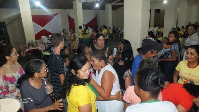 Dom Expedito Lopes, fez festa para homenagear o grupo da melhor idade de Paquetá-PI - Imagem 11