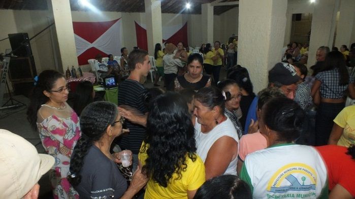 Dom Expedito Lopes, fez festa para homenagear o grupo da melhor idade de Paquetá-PI - Imagem 12