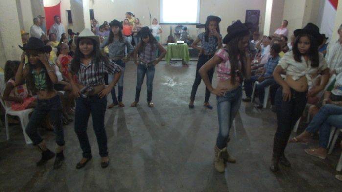 Dom Expedito Lopes, fez festa para homenagear o grupo da melhor idade de Paquetá-PI - Imagem 58